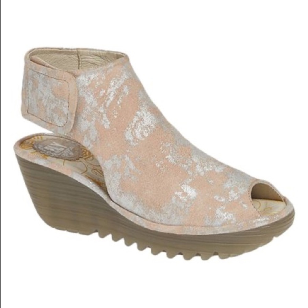 Fly London Corcuma Leather Peeptoe Tan Silver Yone Wedge Sandal Ankle Strap 10